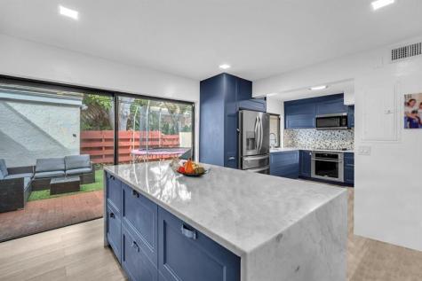 3904 Parkside Lane Hollywood FL 33021