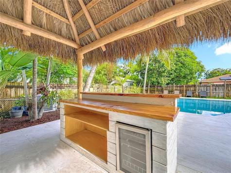 1317 S Broadway Lantana FL 33462