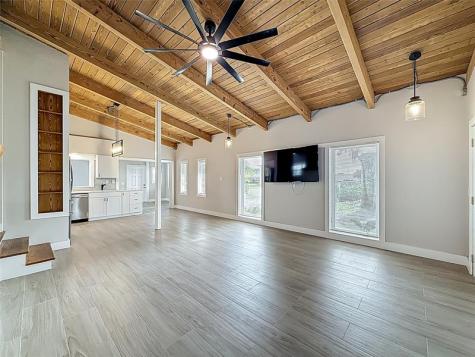 1317 S Broadway Lantana FL 33462