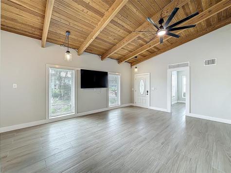 1317 S Broadway Lantana FL 33462