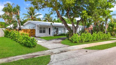 1317 S Broadway Lantana FL 33462