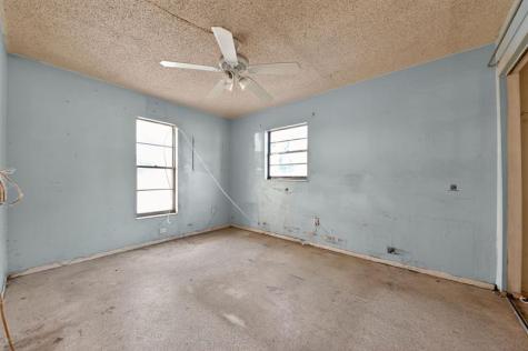 5669 S 35th Court Greenacres FL 33463