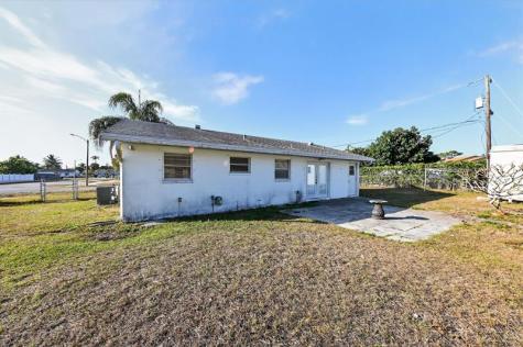 5669 S 35th Court Greenacres FL 33463