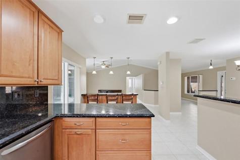 392 NW 113th Terrace Coral Springs FL 33071