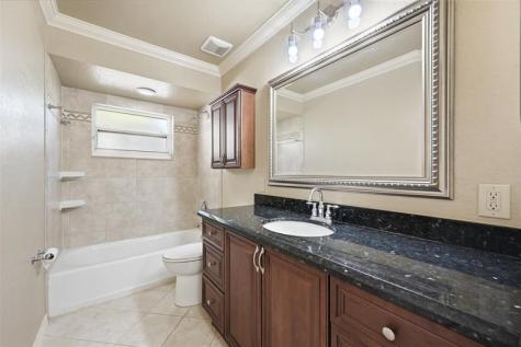 392 NW 113th Terrace Coral Springs FL 33071