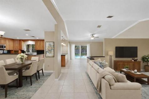 392 NW 113th Terrace Coral Springs FL 33071