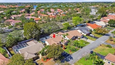 392 NW 113th Terrace Coral Springs FL 33071