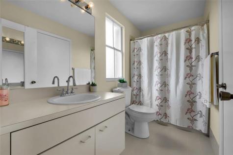 5227 NW 96th Avenue Sunrise FL 33351