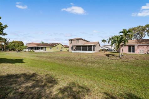 5227 NW 96th Avenue Sunrise FL 33351