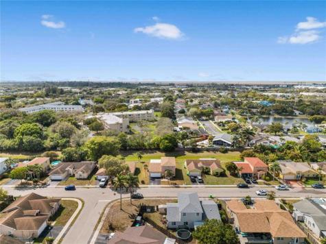 5227 NW 96th Avenue Sunrise FL 33351