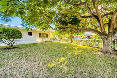 2100 Manatee Drive Fort Lauderdale FL 33316
