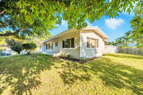 2100 Manatee Drive Fort Lauderdale FL 33316