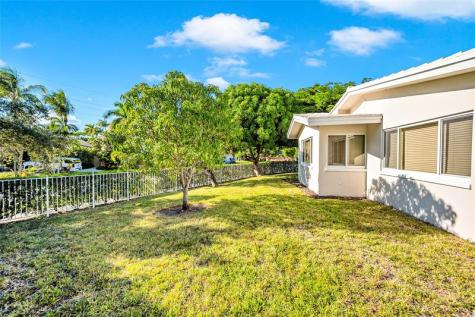 2100 Manatee Drive Fort Lauderdale FL 33316