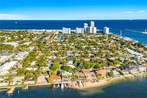 2100 Manatee Drive Fort Lauderdale FL 33316