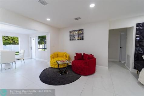 131 NW 72nd Way Hollywood FL 33024