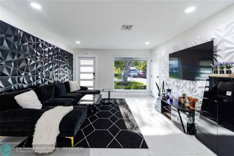 131 NW 72nd Way Hollywood FL 33024