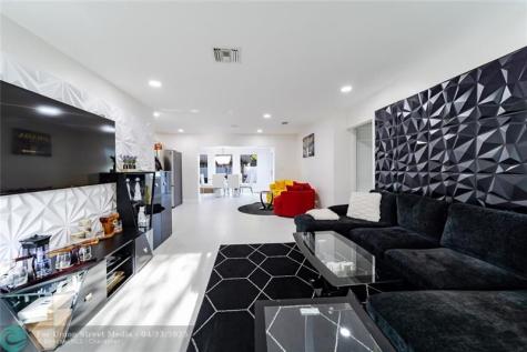 131 NW 72nd Way Hollywood FL 33024