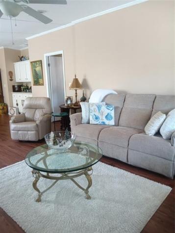 6409 N Brandywine Margate FL 33063