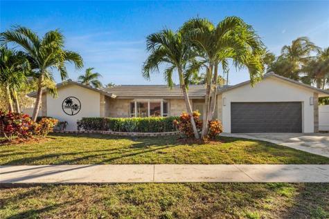 2830 NE 46th Street Lighthouse Point FL 33064