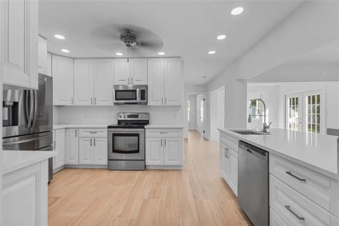 2830 NE 46th Street Lighthouse Point FL 33064