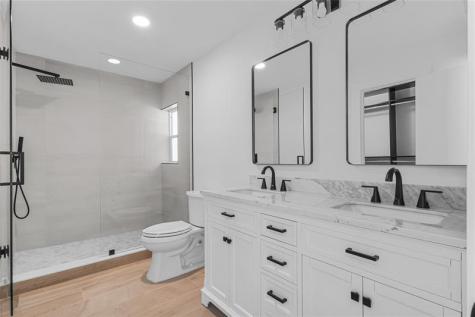 2830 NE 46th Street Lighthouse Point FL 33064