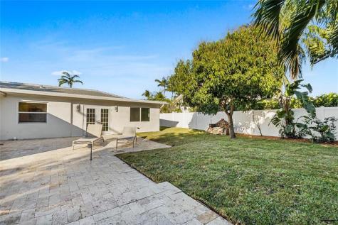 2830 NE 46th Street Lighthouse Point FL 33064