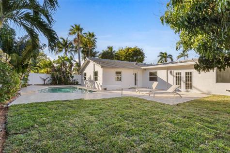 2830 NE 46th Street Lighthouse Point FL 33064