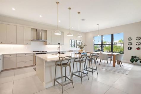 8289 Royal County Down Road Boca Raton FL 33434