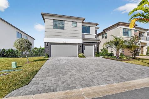 8289 Royal County Down Road Boca Raton FL 33434