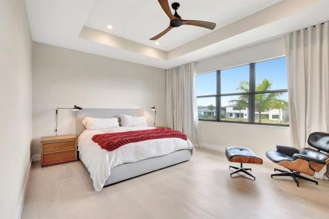 8289 Royal County Down Road Boca Raton FL 33434