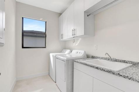 8289 Royal County Down Road Boca Raton FL 33434