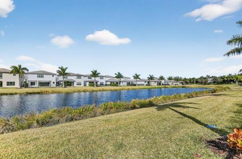 8289 Royal County Down Road Boca Raton FL 33434