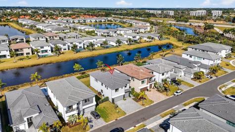 8289 Royal County Down Road Boca Raton FL 33434