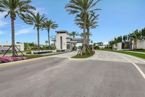 8289 Royal County Down Road Boca Raton FL 33434