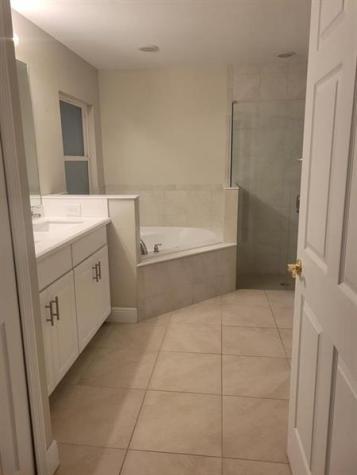 2019 SW Bellevue Avenue Port St Lucie FL 34953
