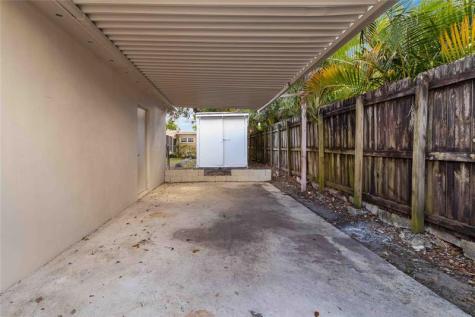 7040 SW 16th Street Pembroke Park FL 33023