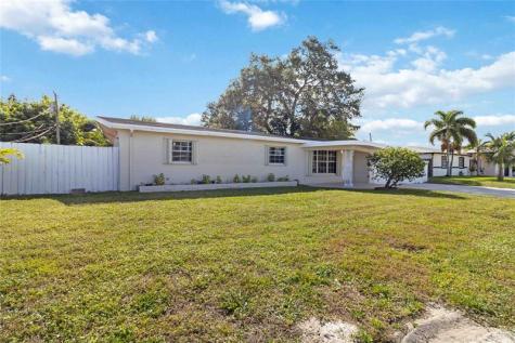 7040 SW 16th Street Pembroke Park FL 33023