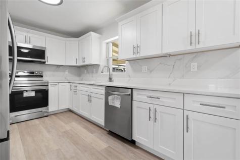 7040 SW 16th Street Pembroke Park FL 33023