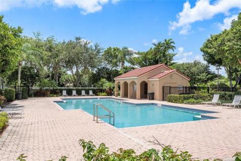 659 NW 88th Drive Coral Springs FL 33071