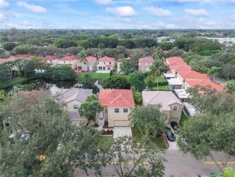 659 NW 88th Drive Coral Springs FL 33071