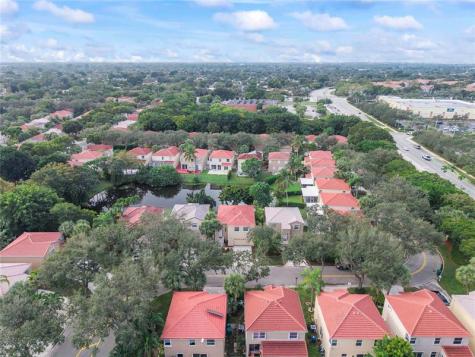 659 NW 88th Drive Coral Springs FL 33071