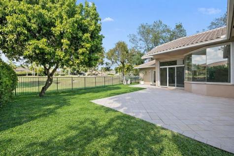 2579 Mayfair Lane Weston FL 33327