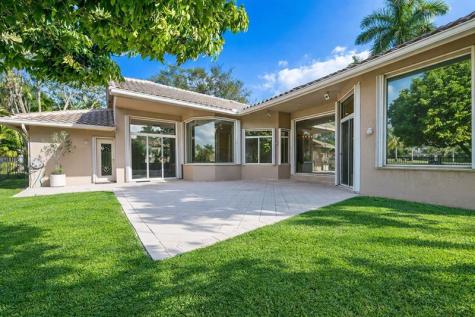 2579 Mayfair Lane Weston FL 33327