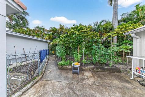918 NE 4th Street Hallandale Beach FL 33009