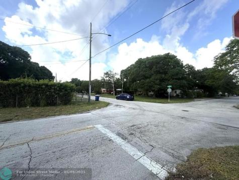 314 N 21st Street Fort Pierce FL 34950
