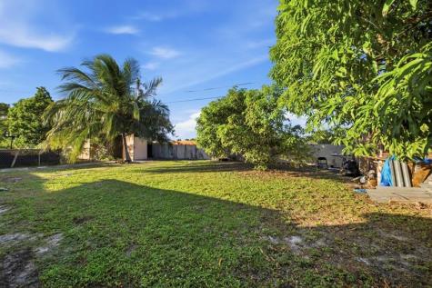 561 NE 38th Street Deerfield Beach FL 33064