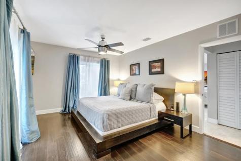 201 NE 28th Court Wilton Manors FL 33334