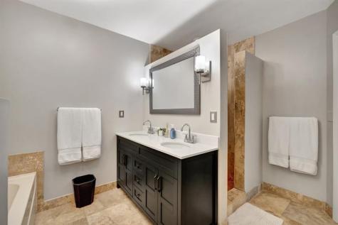 201 NE 28th Court Wilton Manors FL 33334