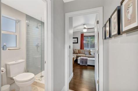 201 NE 28th Court Wilton Manors FL 33334