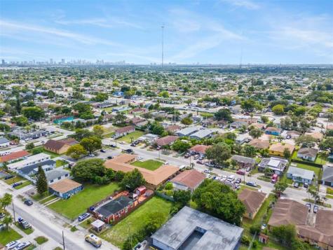5720 Flagler Street Hollywood FL 33023